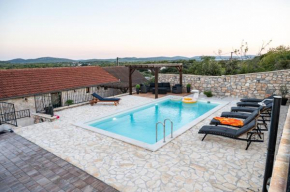 Villa Cubric